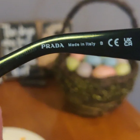 Prada NWT Sunglasses Retail 517 - Picture 4 of 13